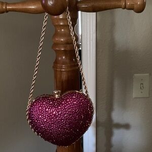 Elegant Heart-Shaped Crystal Clutch Perfect for Valentines Day